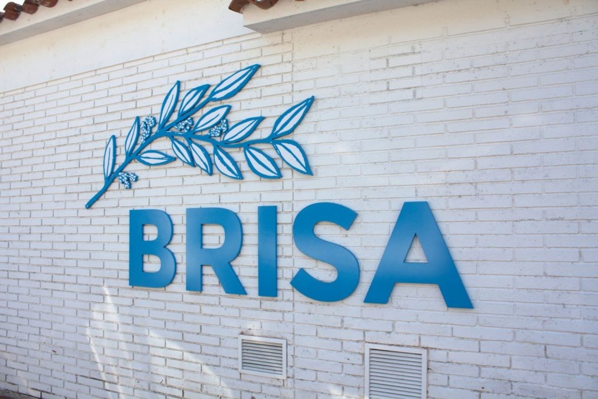 retol_corpori_silueta_xapa_pintada_1500px-1024x683-1_400kb